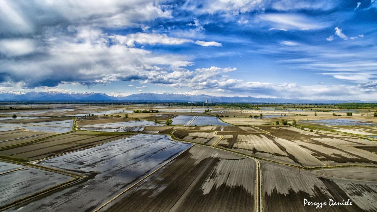 Appartamento Le Risaie แวร์เชลลี ภายนอก รูปภาพ