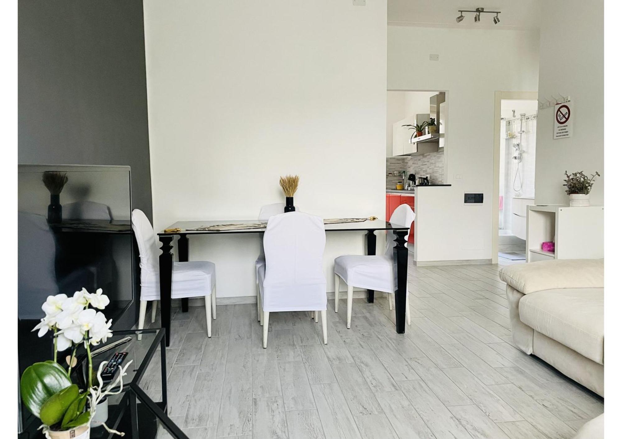 Appartamento Le Risaie แวร์เชลลี ภายนอก รูปภาพ